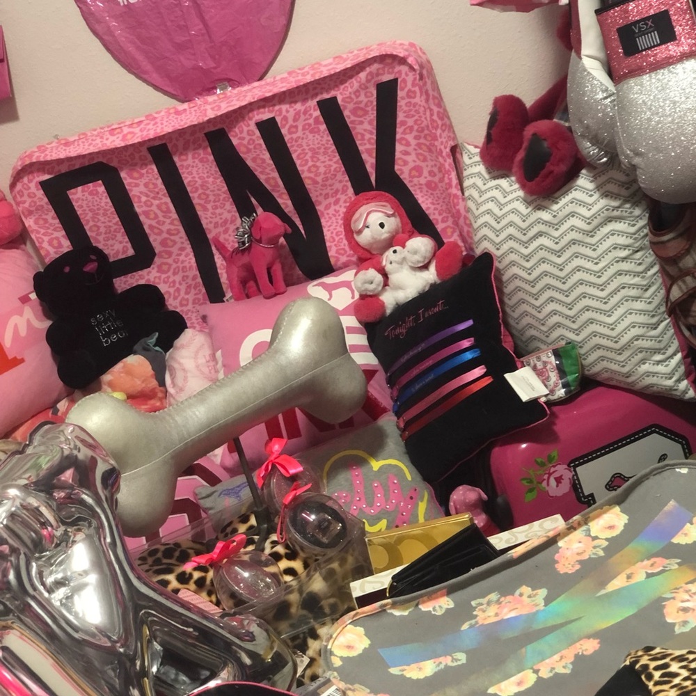 Pink - Picture 3 of 5